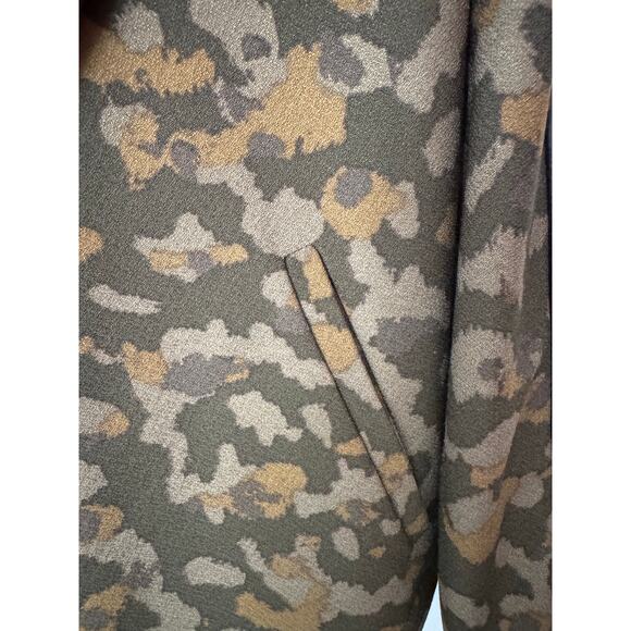 Lysse' S Sophia cropped open front blazer Feather soft crepe Abstract print - Picture 8 of 11